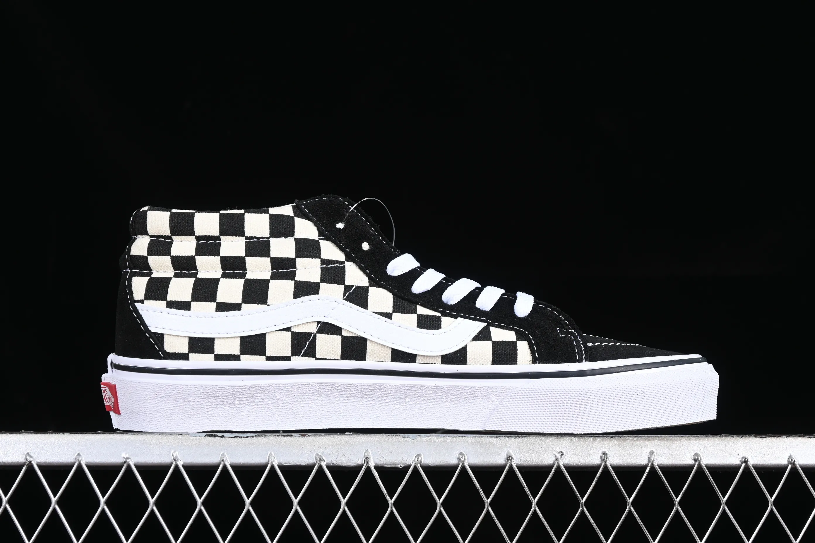 All categories Vans Vans series Vans Mid Vans China Vans Sk8-Mid black and white checkerboard mid-top casual sneakers VN0A391FQXH